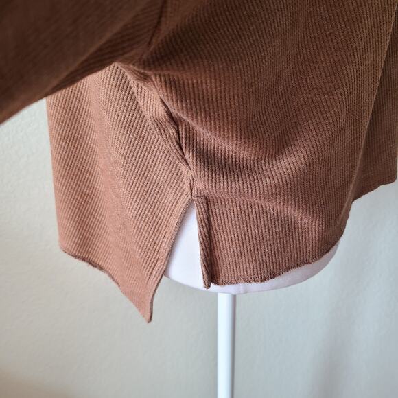 American Eagle‎ Outfitters Cropped Oversized Cowl Ribbed Sweater Sz Large Tan - Picture 3 of 12